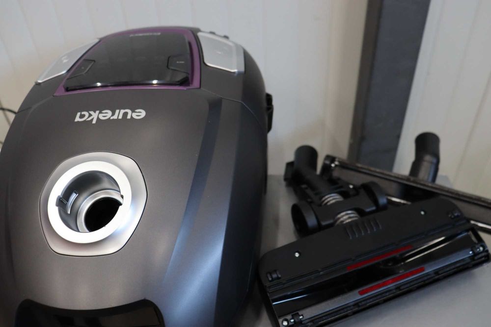 Прахосмукачка с торба Eureka NEN300