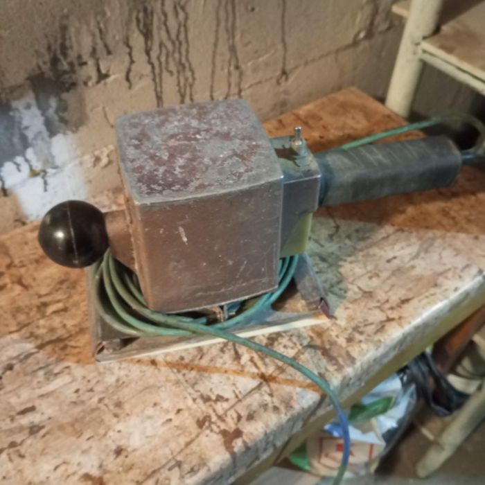 Фиброшлаиф машина