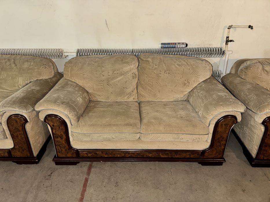 Продам диваны 3+2+1+1