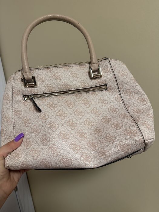 Чанта Guess оригинална