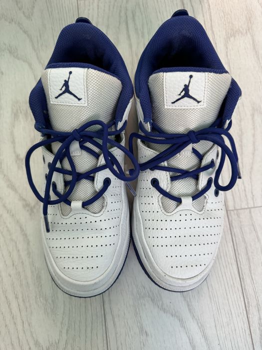 Моратонки jordan max aura 5 39 номер