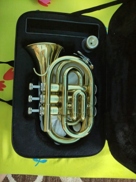 Vând Trompeta Thomann pocket tr5