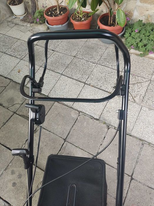 Самоходна бензинова косачка