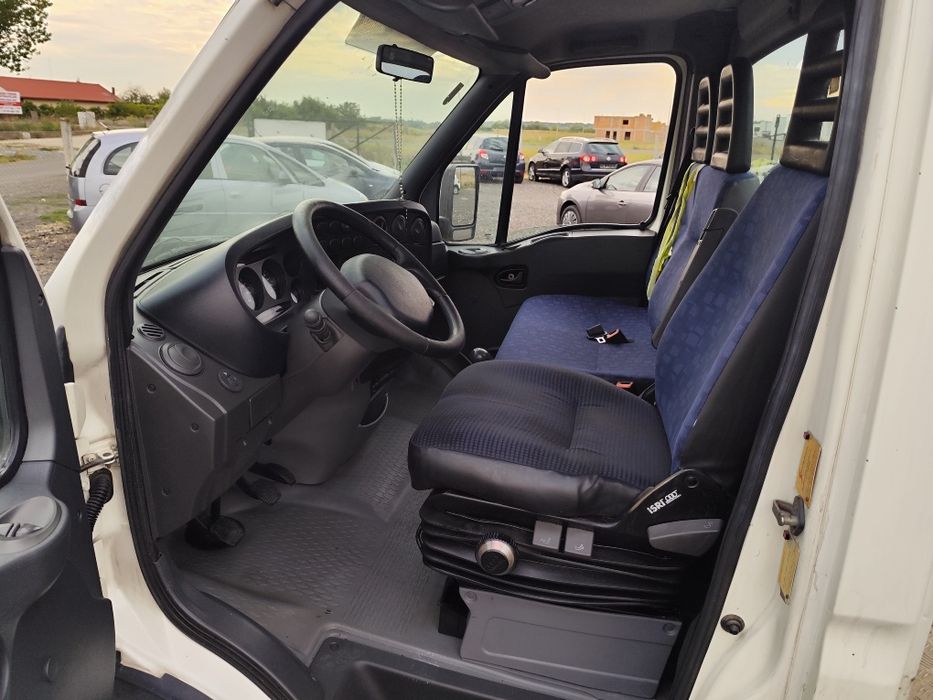 Iveco Daily  Platformă Auto.50C14. An 2005. Motor 3000. Se conduce  cu permis cat B.
