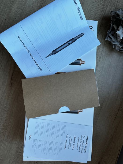 Dyson сешоар,пълен сет!!