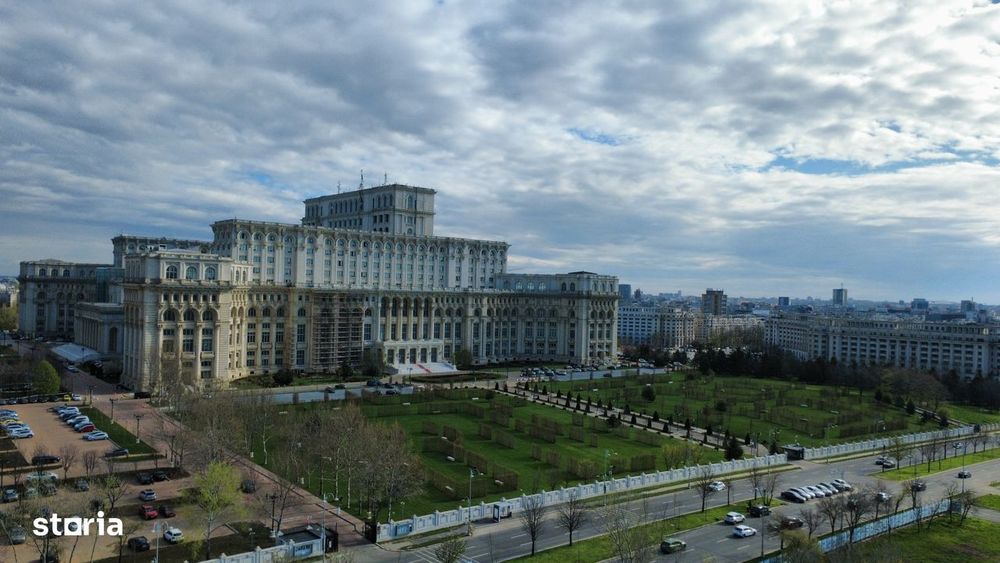 Spatiu Comercial Uranus - Casa Poporului - 2600 E/Mp - Investitie