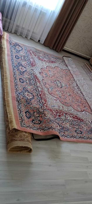 Продам ковры качественные красивые
