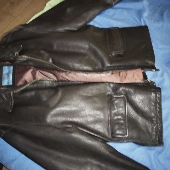 vand geaca de piele kenneth cole