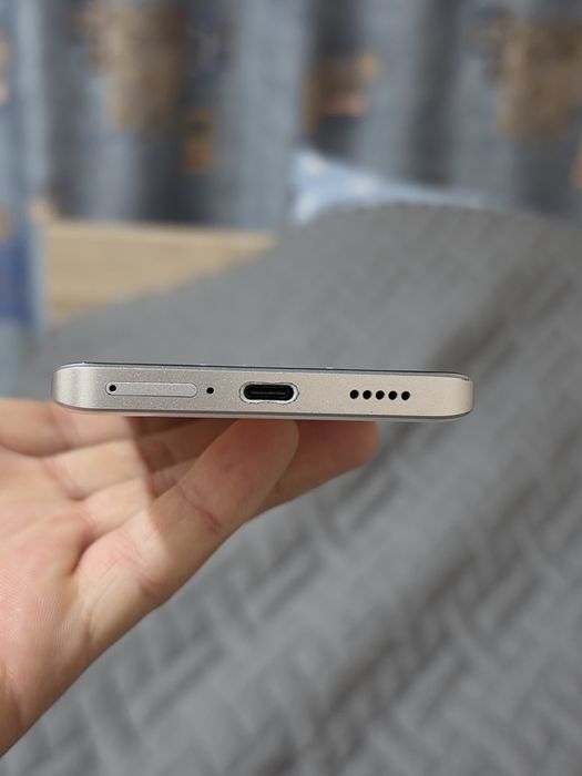 Redmi note 13 pro+ 5G 12/256 GB
