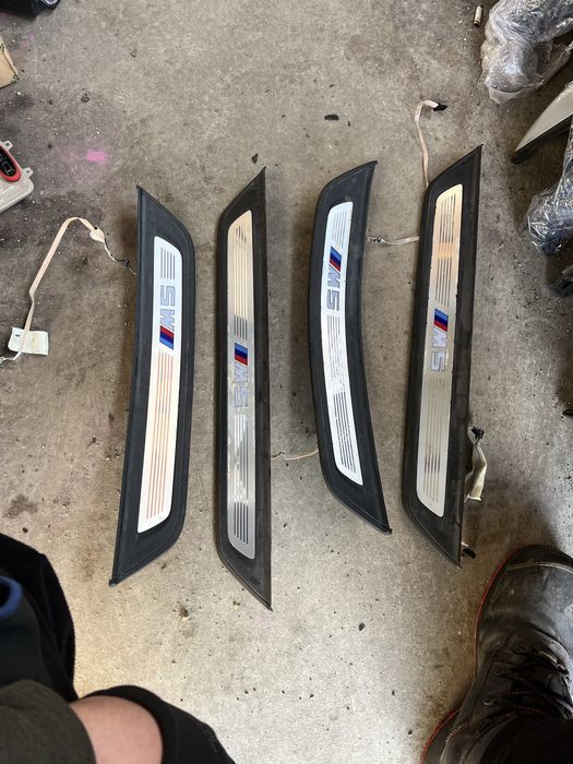 М5 Ф90 вътрешни лайстни ( M5 F90 Vutreshni laistni )