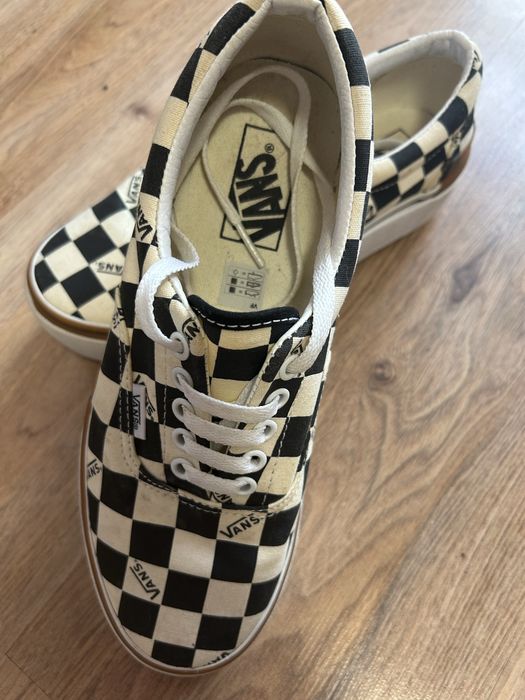 Дамски кецове Vans