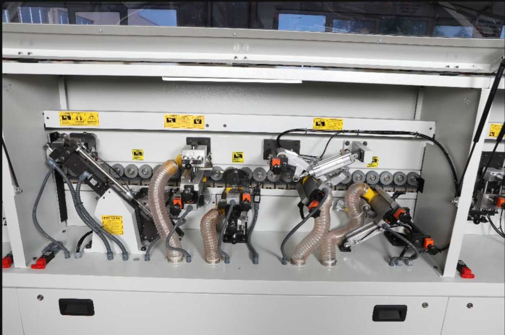 Mașină de Aplicat Cant cu Prefrezare  + Rotunjire + Exhasutor Integrat