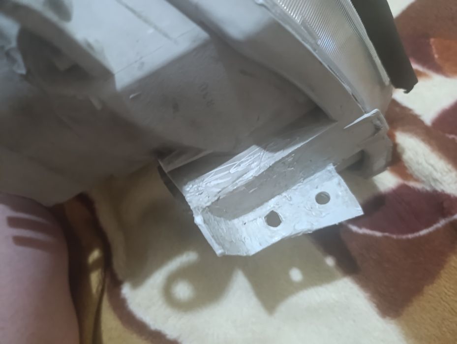 Фара на Тойота Прадо 120