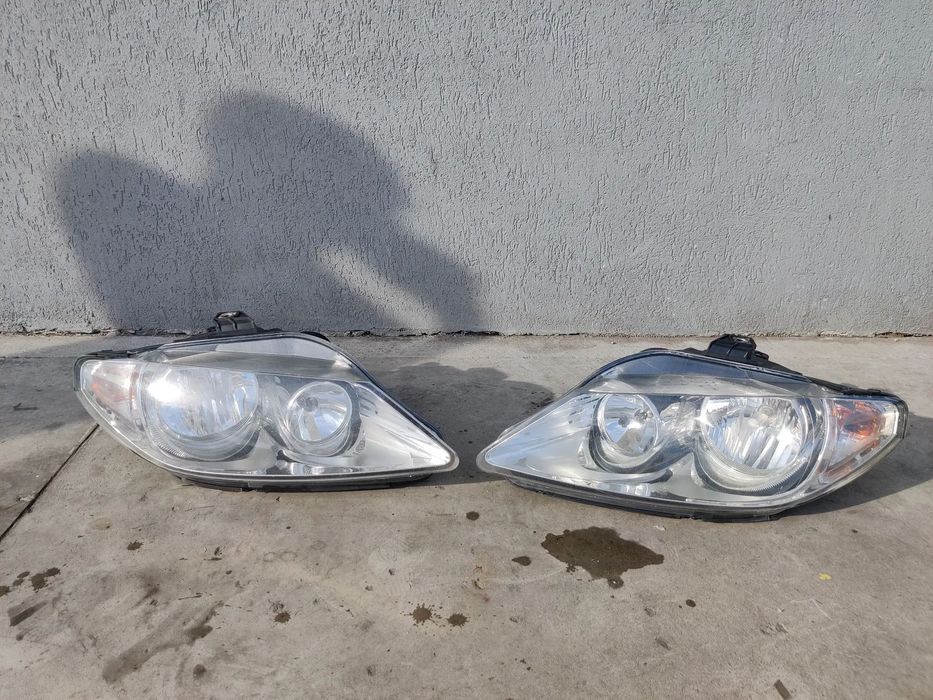 Far faruri halogen stanga / dreapta Seat Exeo 3R1941005E / 3R1941006E