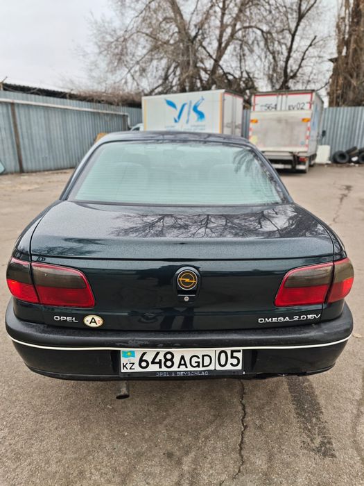 Продаю машину Opel Omega b