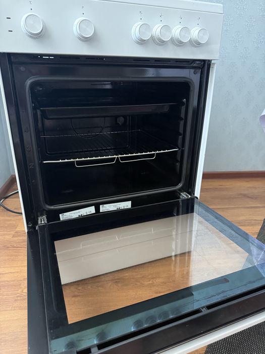 Продам электрическую плиту
