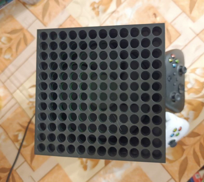 Продам Xbox Series X в идеале