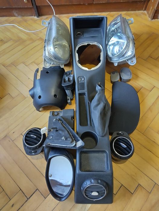 Някои компоненти от Алфа Ромео 147