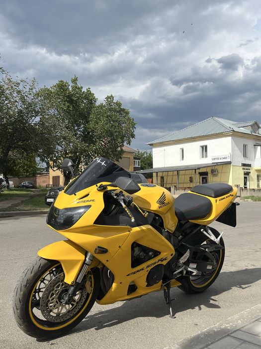 Honda CBR929RR fireblade