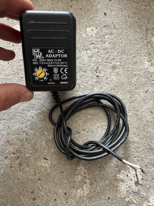 Sursa de tensiune continua variabila 220Vca to 6,12,18,24 Vcc