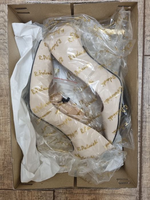 Дамски обувки с висок ток R.Polanski