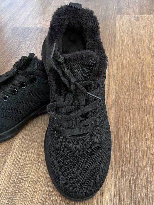 Кроссовки утепленные 38 размер