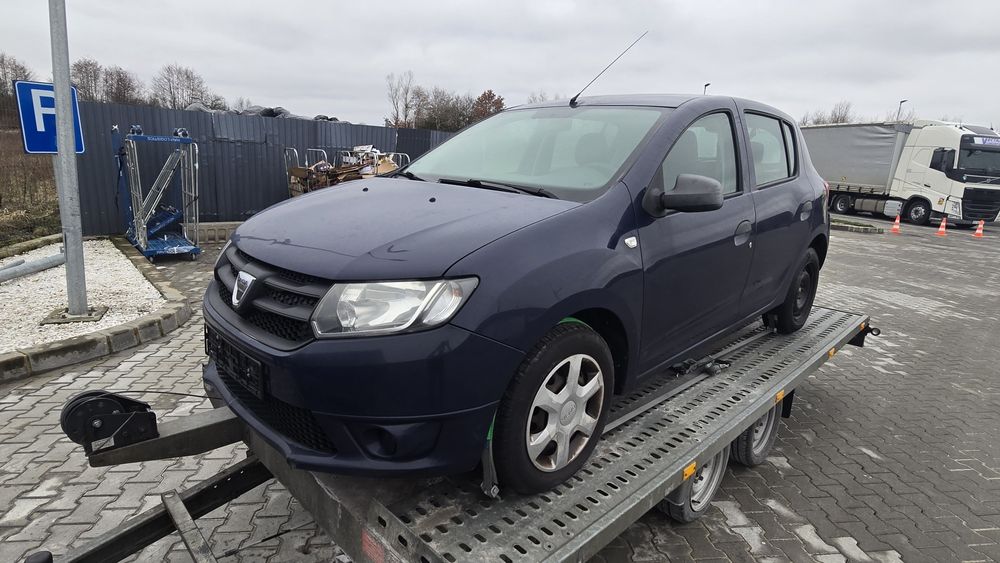 Dacia sandero Logan usi capota faruri bara aripa aripi stopuri stopuri cadru trager armatura usa roti fuzeta amortizor cutie viteze oglinda airbag