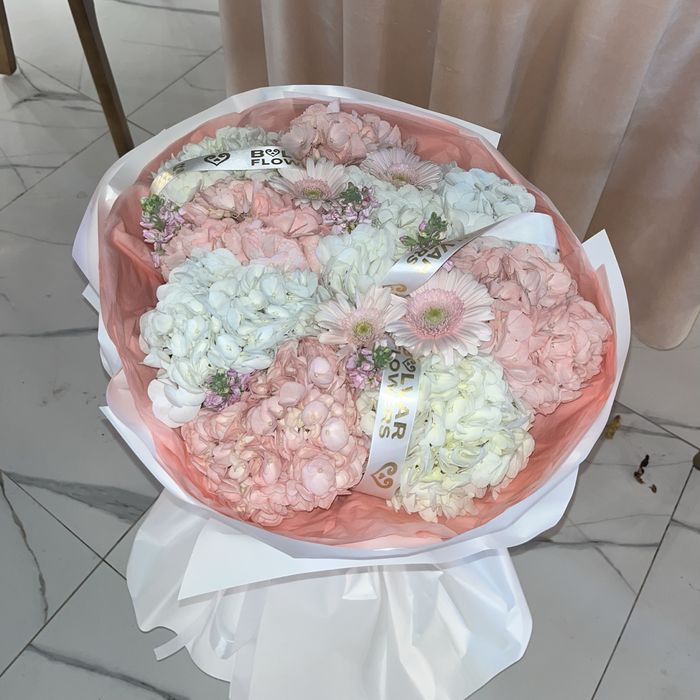 Букет цветов от bulvarflowers
