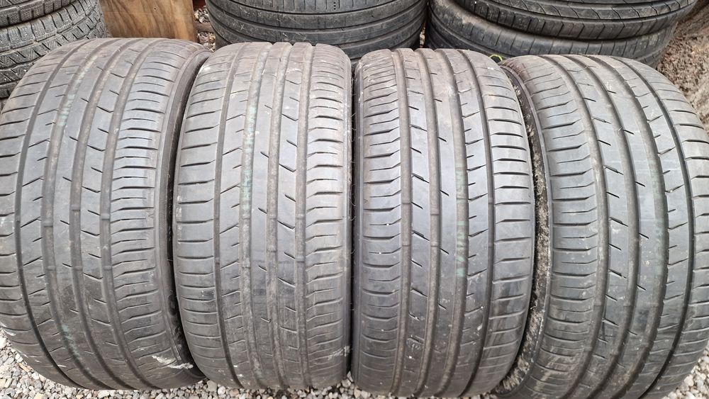 Anvelope 245/35R20 marca Toyo ,DOT 2020,noi