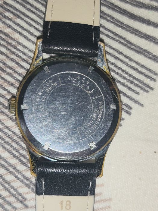 Ceas barbatesc Monitor cu intoarcere manuala  vintigi 13 rubine 230 roni Diametrul 34 mm Functioneaza la secunda