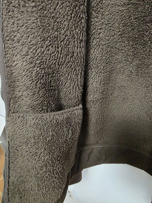 Велурено Reserved яке/палто