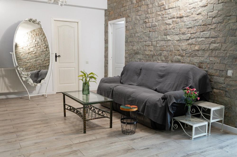 Apartament 2 camere de inchiriat  +loc parcare Tomis plus  -direct propietar