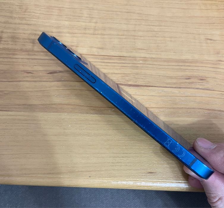 Продам Iphone 12 128гб