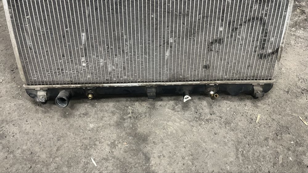 Продам радиатор Suzuki