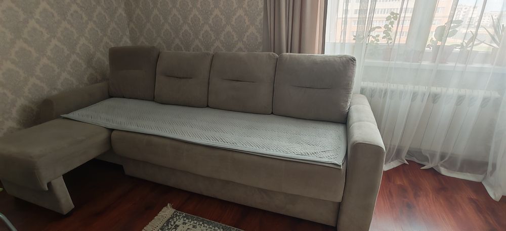 Продам Диван в гостинную