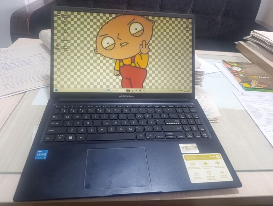 Asus notebook tezda sotiladi