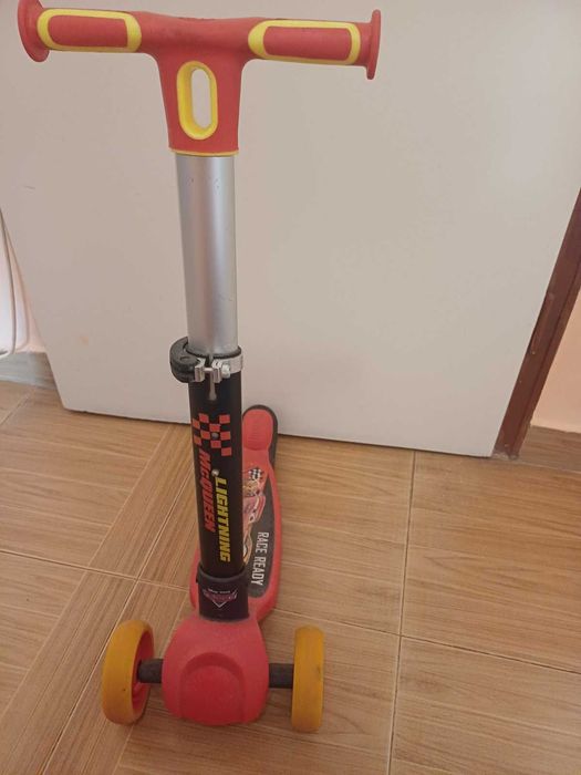 Продавам тротинетка Lamborghini