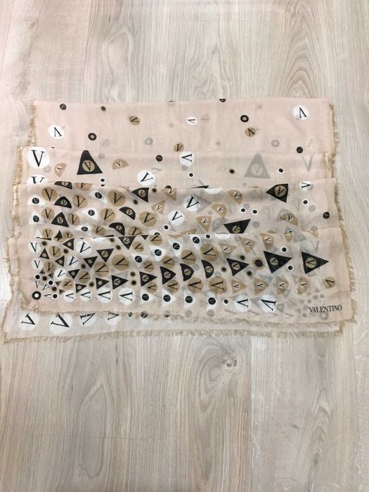 VALENTINO шал коприна