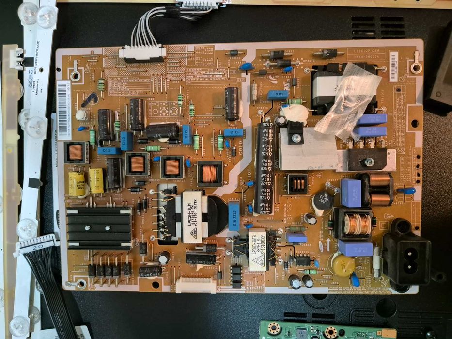 SAMSUNG  UE32F6400AW  за части