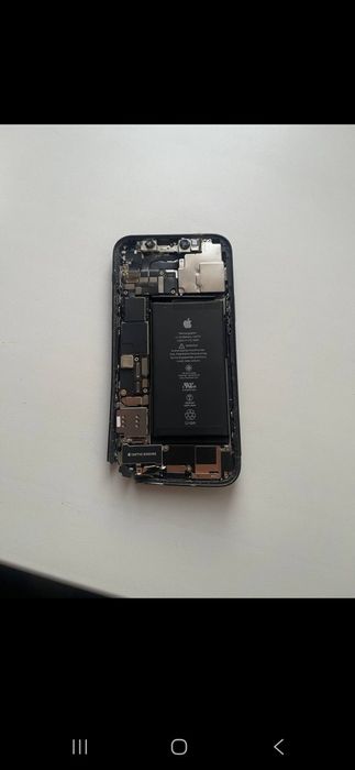 Айфон 12 на запчасти