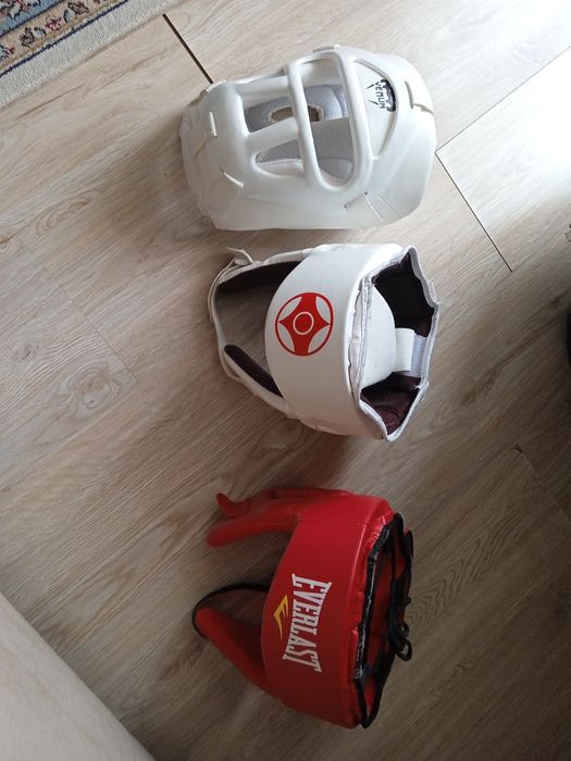 Продам шлем для каратэ