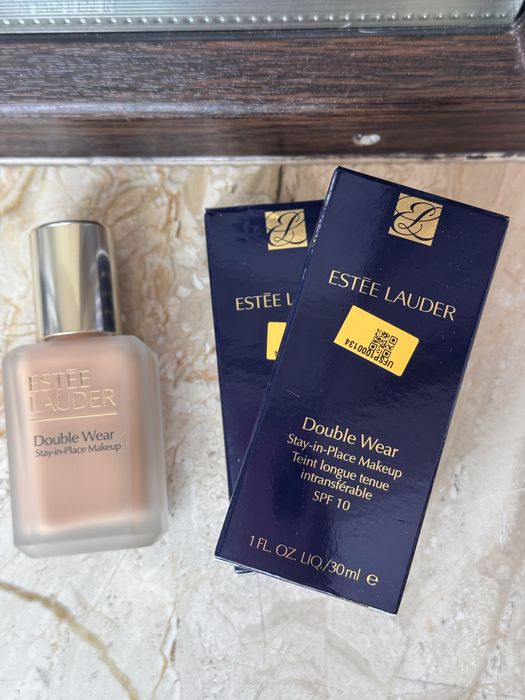 Фондьотен Estee Lauder Double Wear 4N2 и 3C3