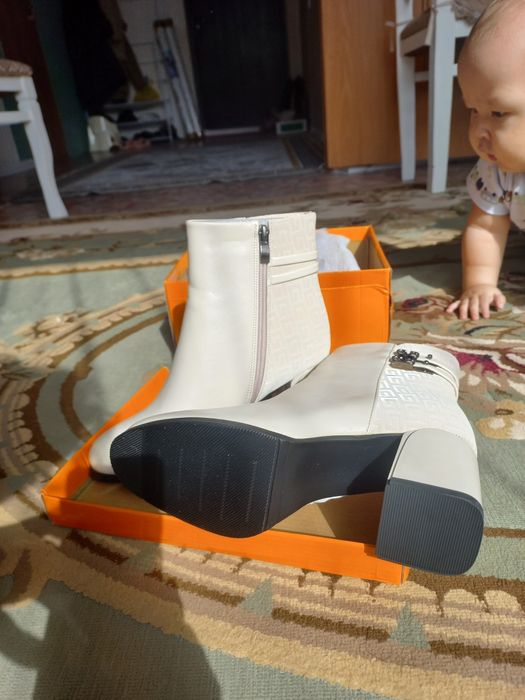 Стильные ботфорты