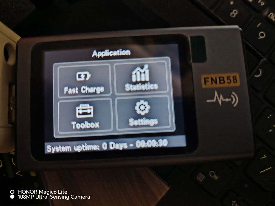 Tester USB FNIRSI FNB58, nou