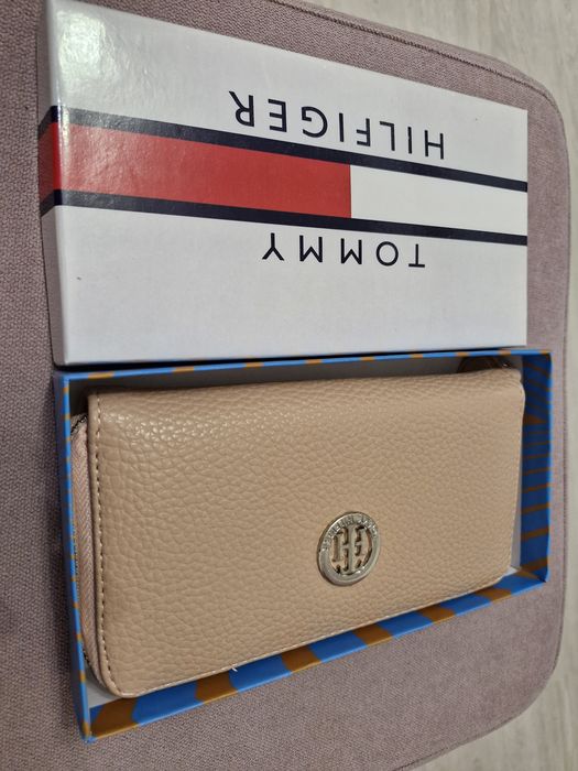 Portofel Tommy Hilfiger damă - nou, original, cu cutie