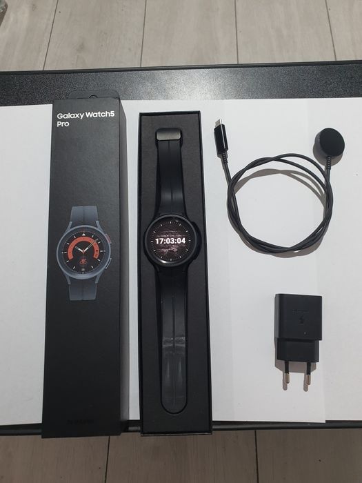 Smartwatch Samsung Galaxy Watch 5 Pro 45mm LTE 4G eSIM Titan Safir Cutie + Husă Spigen + Încărcător (update de soft: bateria tine 3 sau 6 zile cu eco)