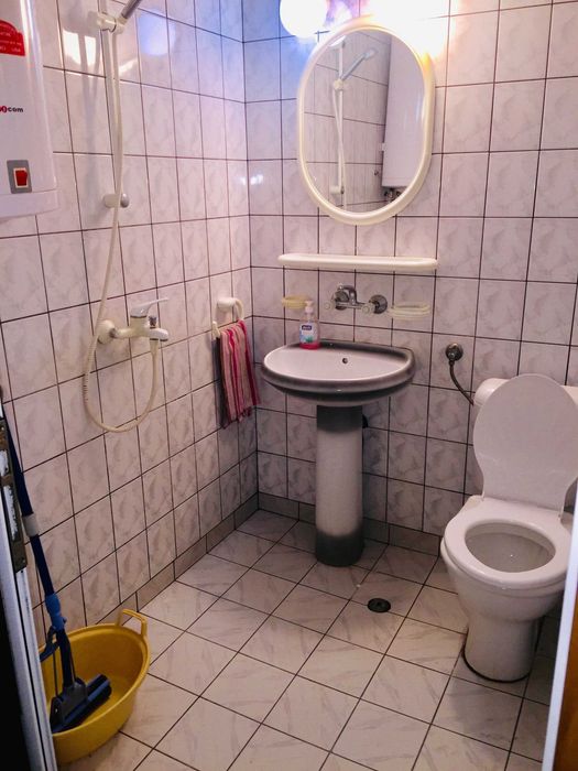 Дава се под наем Тристаен апартамент в Бургас, Славейков - 92 кв.м за 255 € - Снимка #4