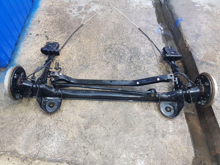 Балка задняя Jetta VI