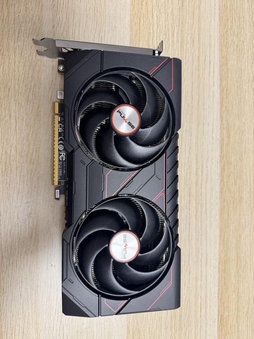 placa video rx 9060xt 8gb