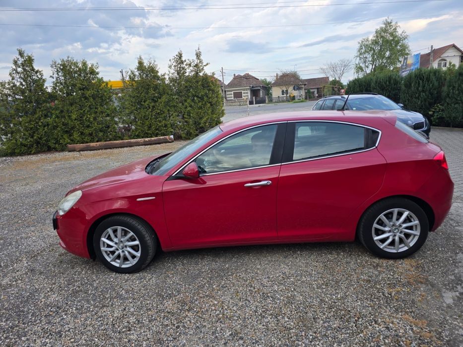 Alfa Romeo Giulietta 2011 diesel, 6.000 € — imagine 2